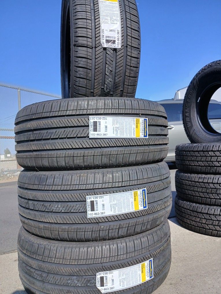 Tires New Goodyear Eagle Touring 285 45R22 $680×4 Install Mount And Balance