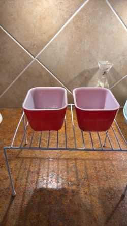 Set of 2 red vintage Pyrex refrigerator dishes