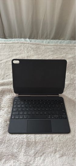 Apple Magic Keyboard for IPad 11 inch