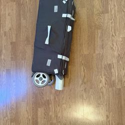 Chicco portable crib pack N Play 