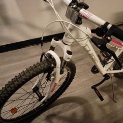 Cube Girls Bike