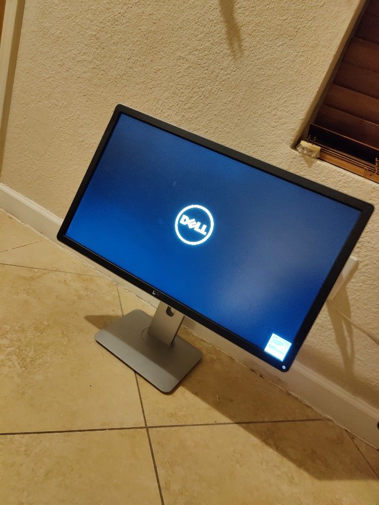 24" Dell Monitor W/hdmi Clear Picture