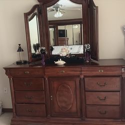 Bedroom set