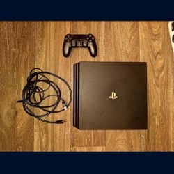 Ps4 + 2 Controllers + GTA
