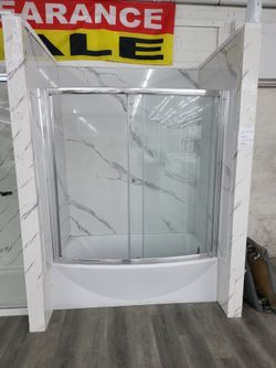 Bathtub And Glass Doors set