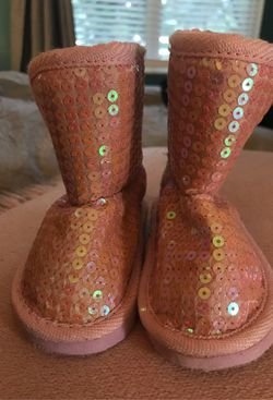 Soft insulated pink sequin winter boots size 4