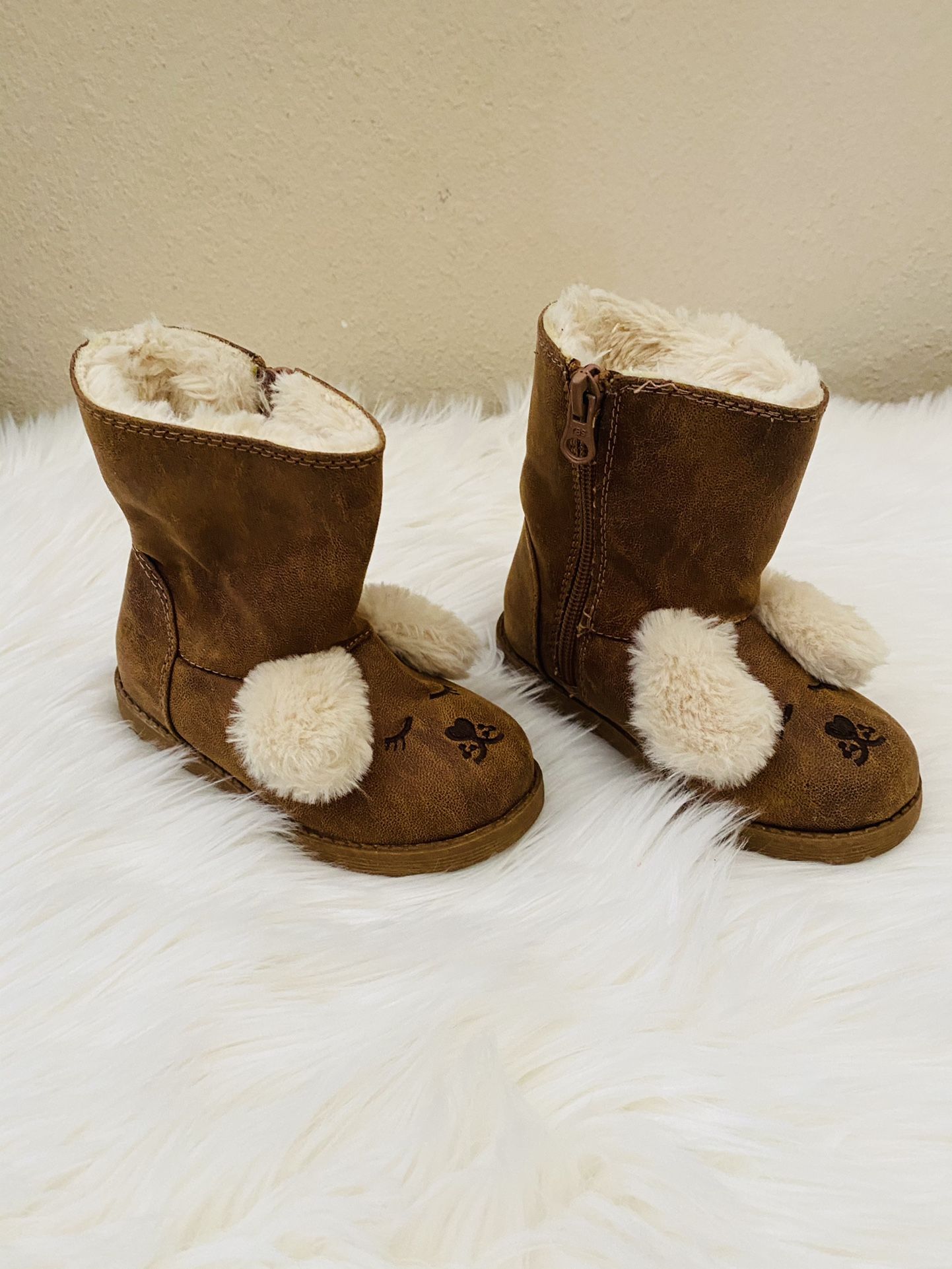 Toddler boots Size 8