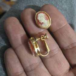 Antique Gold Tone Fantasy Jewelry Earrings Clip On 