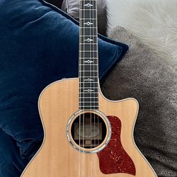 Taylor Acoustic Guitar 816ce