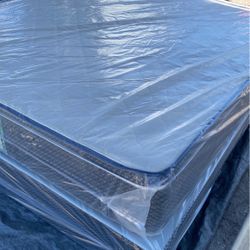 ⚜️ NEW QUEEN SIZE PILLOW TOP MATTRESS W.BOXSPRING INCLUDED ⚜️ 🔥 SAVE BIG 🔥 🚚💨 DELIVERY OPTION AVAILABLE 🚚💨