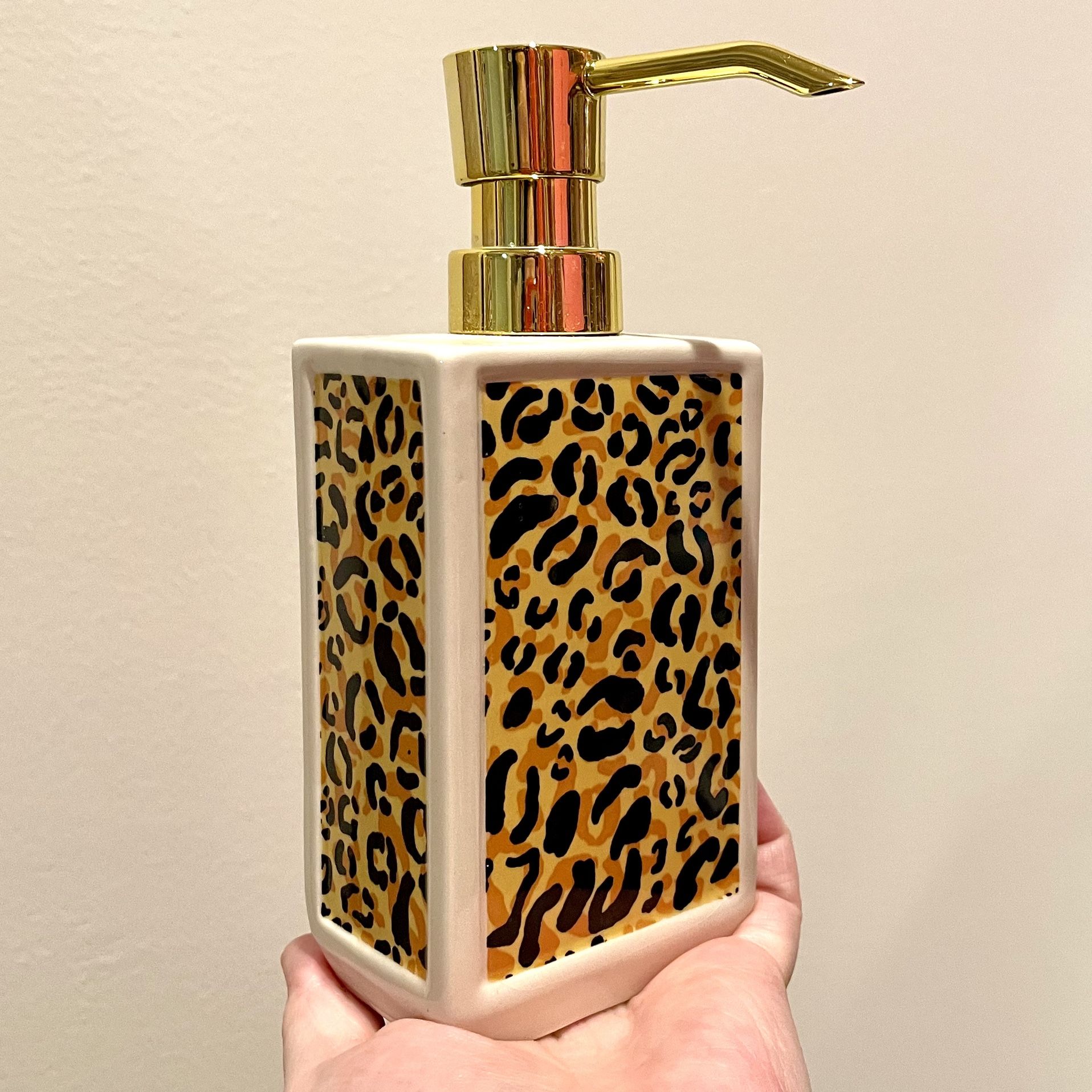 Young's Ceramic Animal Print Leopard Lotion Dispenser Soap Pump