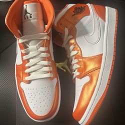 Jordan 1 Mid Metallic Orange Size 10 New