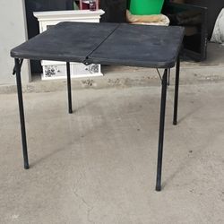 Folding Table 