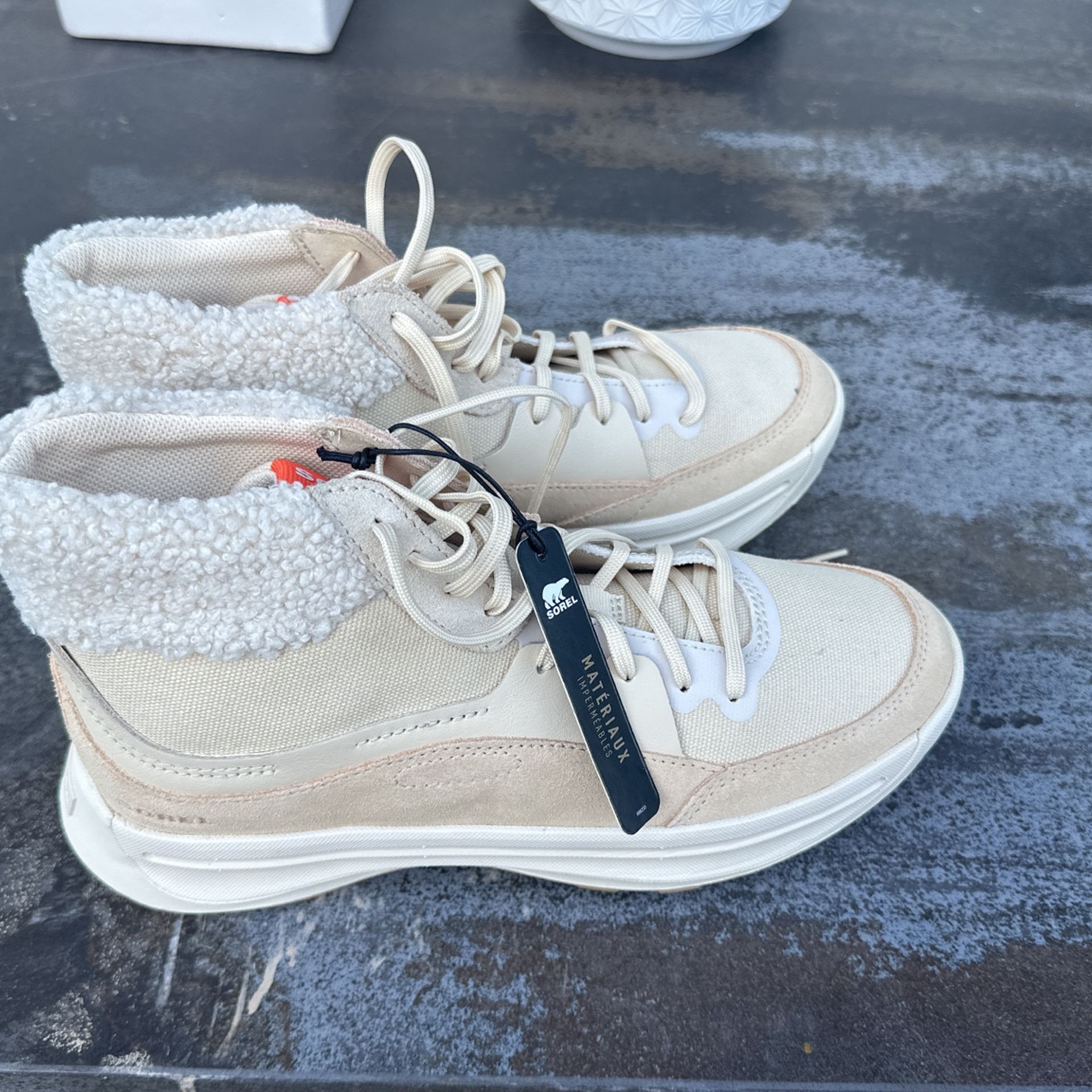 Women’s cream Sorrel Waterproof Boots