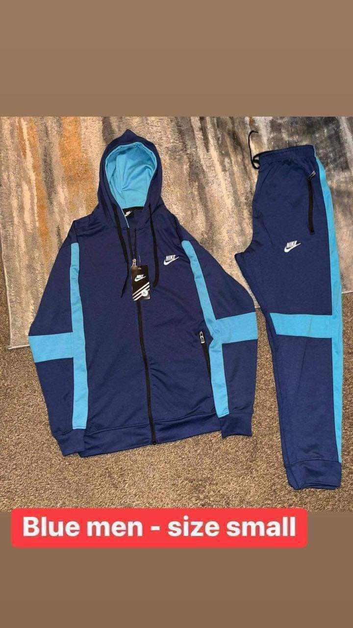 Men Nike And Essentials Sweatsuits . Sizes Small Med Large Xl 