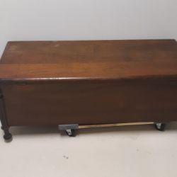 ANTIQUE STORAGE CHEST
