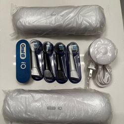 Brand new Oral B IO brush heads and accessories