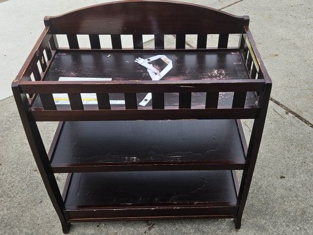 Baby/Infant Changing Table