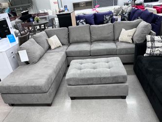 Sectional with ottoman 🔥🔥🔥