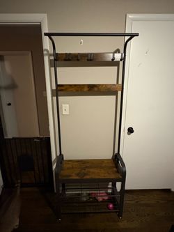 Coat rack with shoe storage (READ DESCRIPTION)