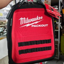 MILWUAKEE BACK PACK LIKE NEW 