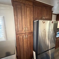 FREE CABINETS -GABINETES GRATIS 