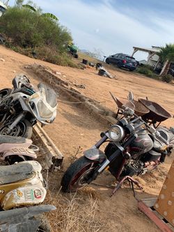 2001 GSXR 600 and 07 Yamaha Vulcan 1600