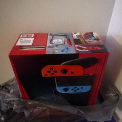 Nintendo Switch 