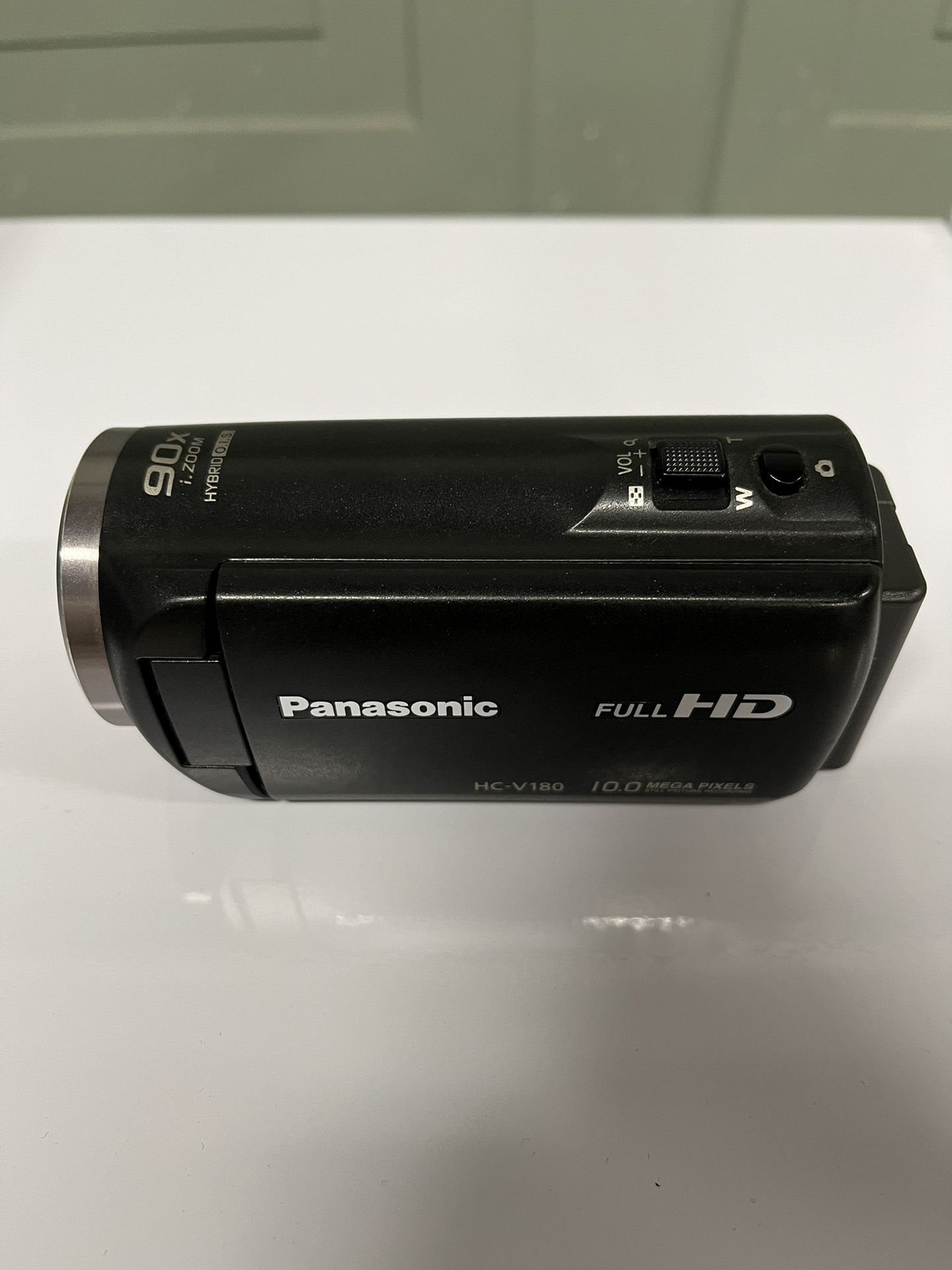Panasonic hc-v180