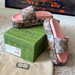 Women’s Gucci Sandals