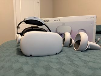 Oculus Quest 2 VR Headset with Controllers
