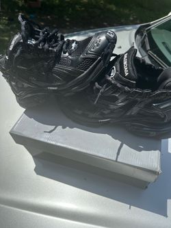 Balenciaga runners