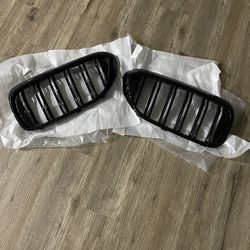 2017-2020 BMW 530i, 530e and 540i (M Sport grilles)