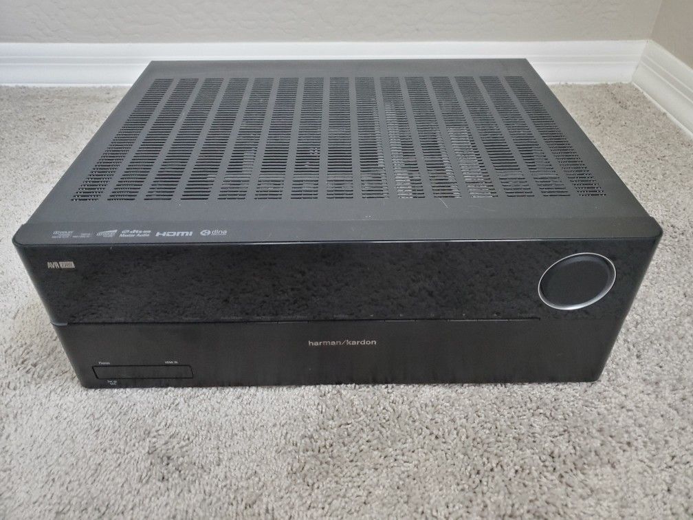 LIKE NEW Harman Kardon AVR 2700 7.1-Channel Network AV Receiver