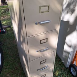 4 Drawer File Cabinet 