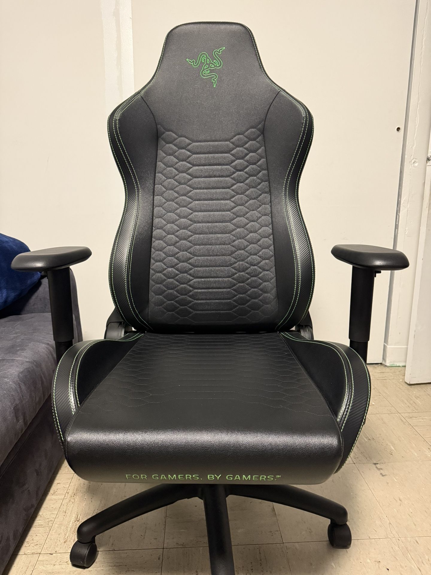 Razer Iskur V2 X