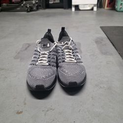 NIKE Mariah Flyknit Racer "Oreo" US size 8