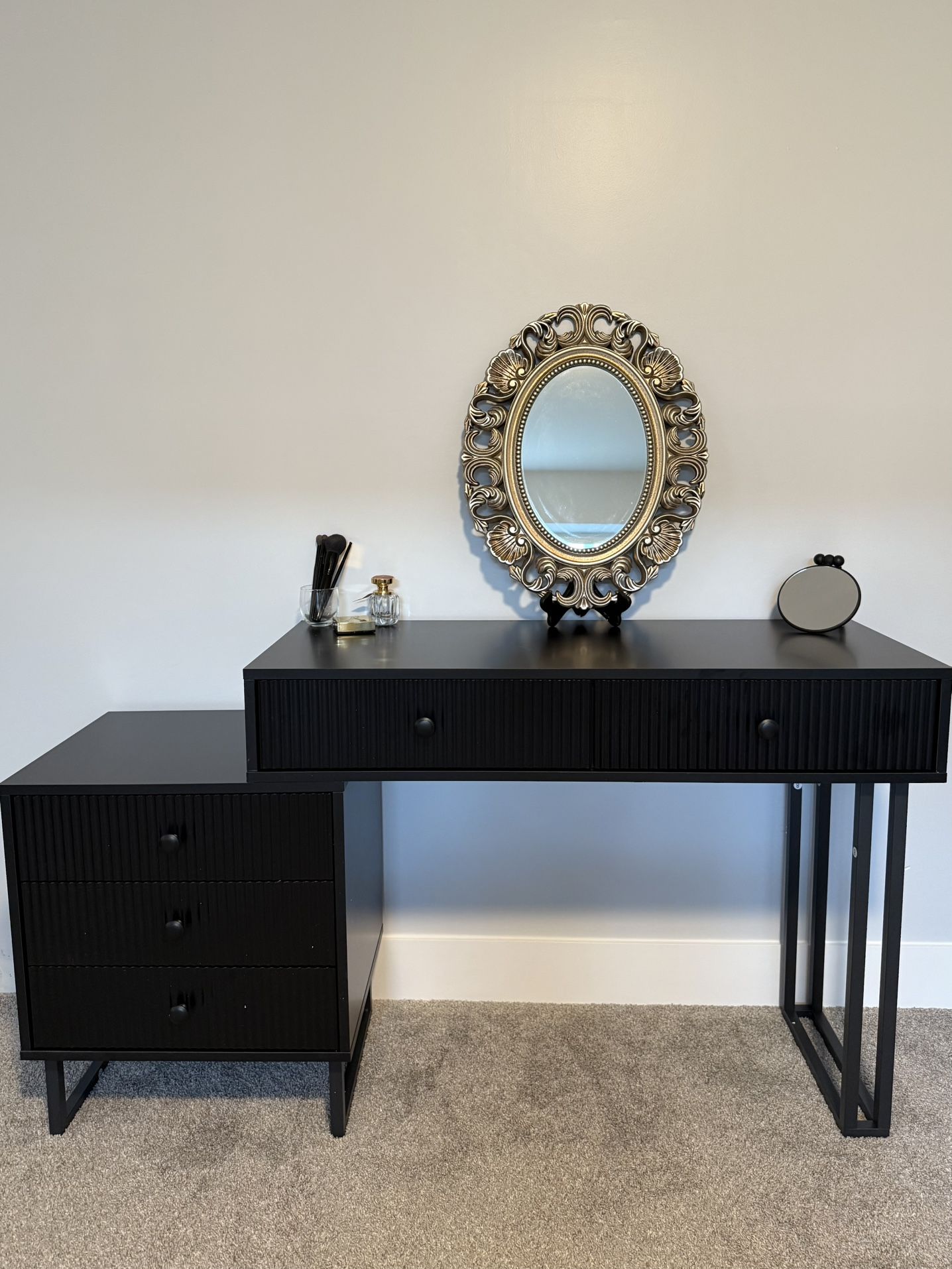 Modern Black Vanity Table 