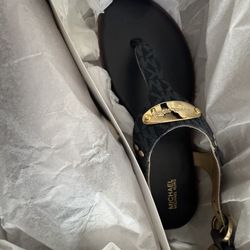 Michael Kors Signature Logo Plate Sandals Color Navy  Size 8.5 US