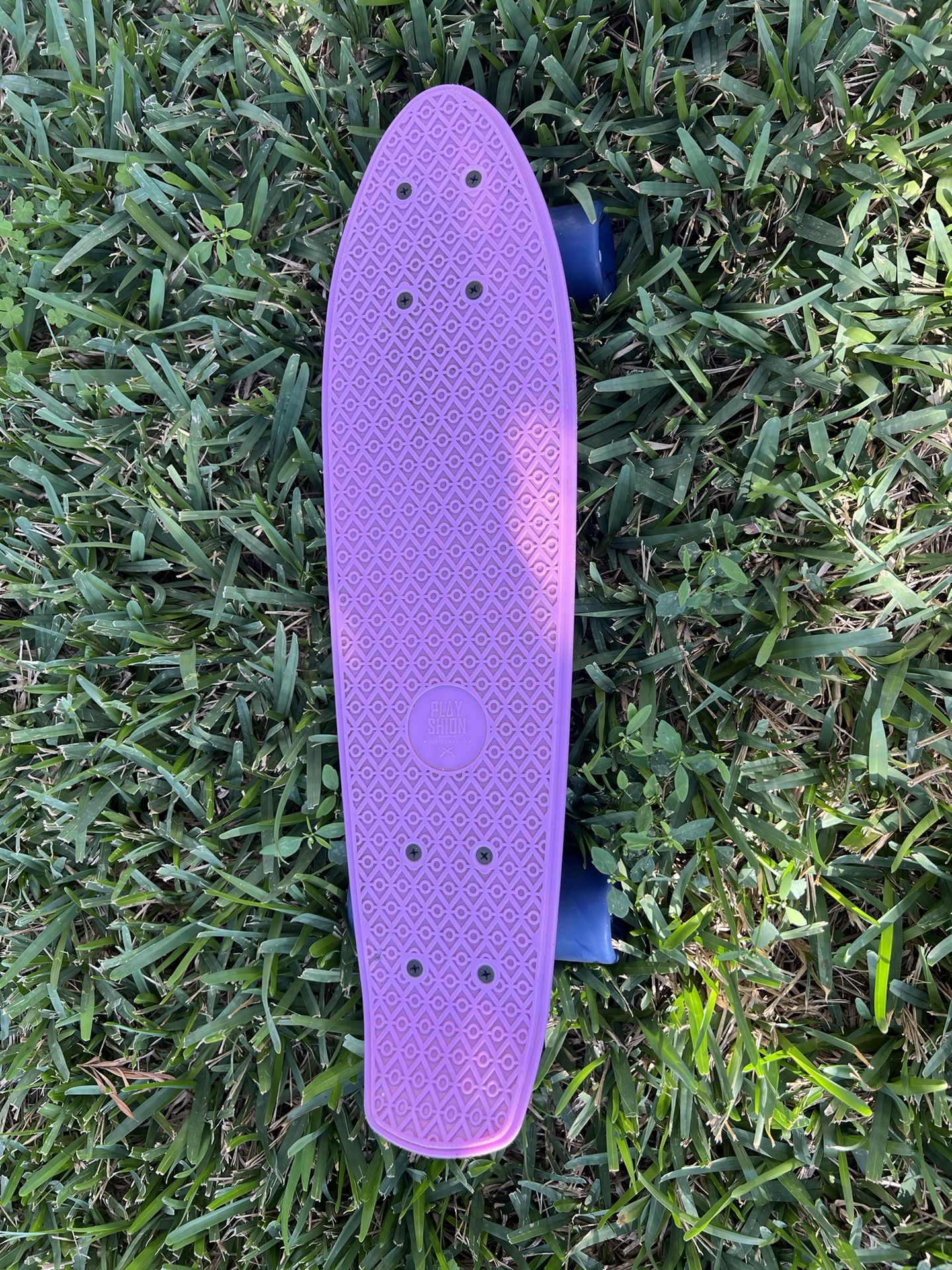 Play Shion 22 inch Skateboard in time for the Holiday