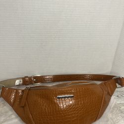 Vince Camuto Belt Bag (H)