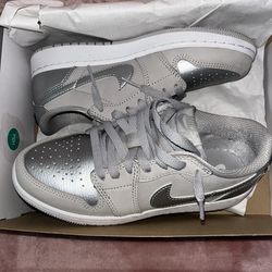 Air Jordan 1 Retro Low OG