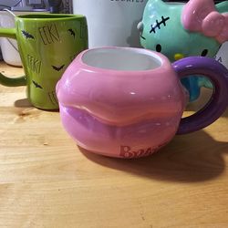 Mugs