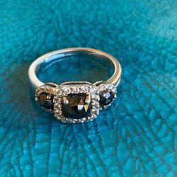 Black Diamond Rose, Cut Ring
