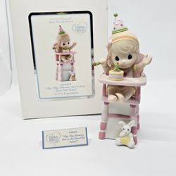 2009 Precious Moments You're One Year Old Today 930020 Girl Figurine Birthday

Mint condition,  no flaws, box has light wear due to storage 

Comes wi