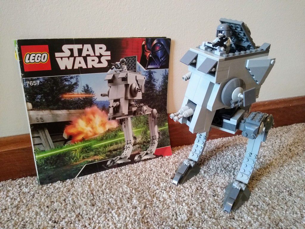 RESERVED - LEGO Star Wars AT-ST (7657) and Y-wing (7658)