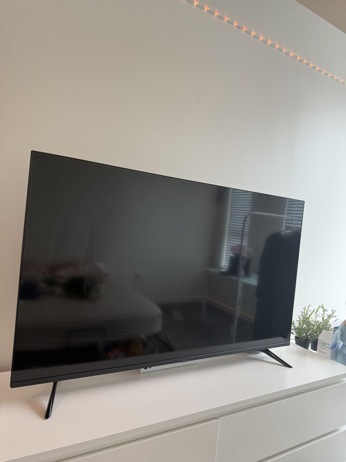 LG - 55” Class UQ75 Series LED 4K UHD Smart webOS TV
