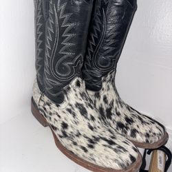 Cowhide Cowboy Boots Size 7.5