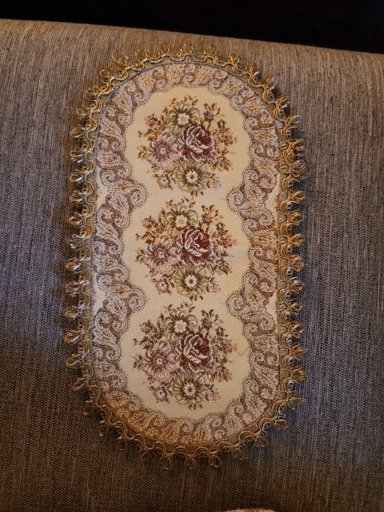 Tapestry Mini Runner