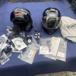 2 Small SHOE Neotec Helmets with SENA Comms and Remote
